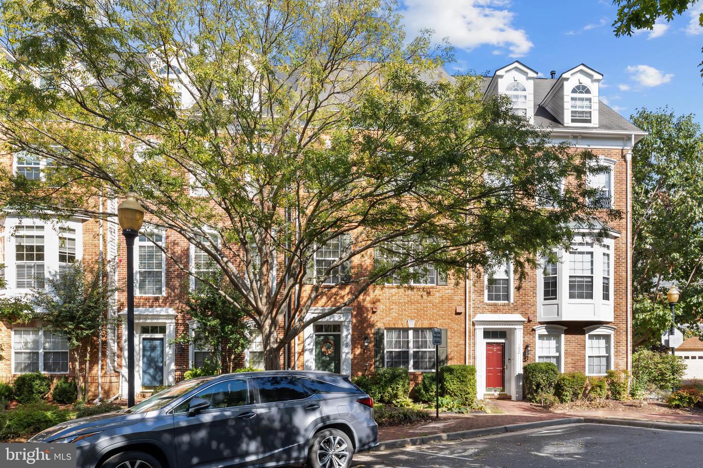 150 MARTIN LN, ALEXANDRIA, Virginia 22304, 2 Bedrooms Bedrooms, ,2 BathroomsBathrooms,Residential,For sale,150 MARTIN LN,VAAX2050414 MLS # VAAX2050414