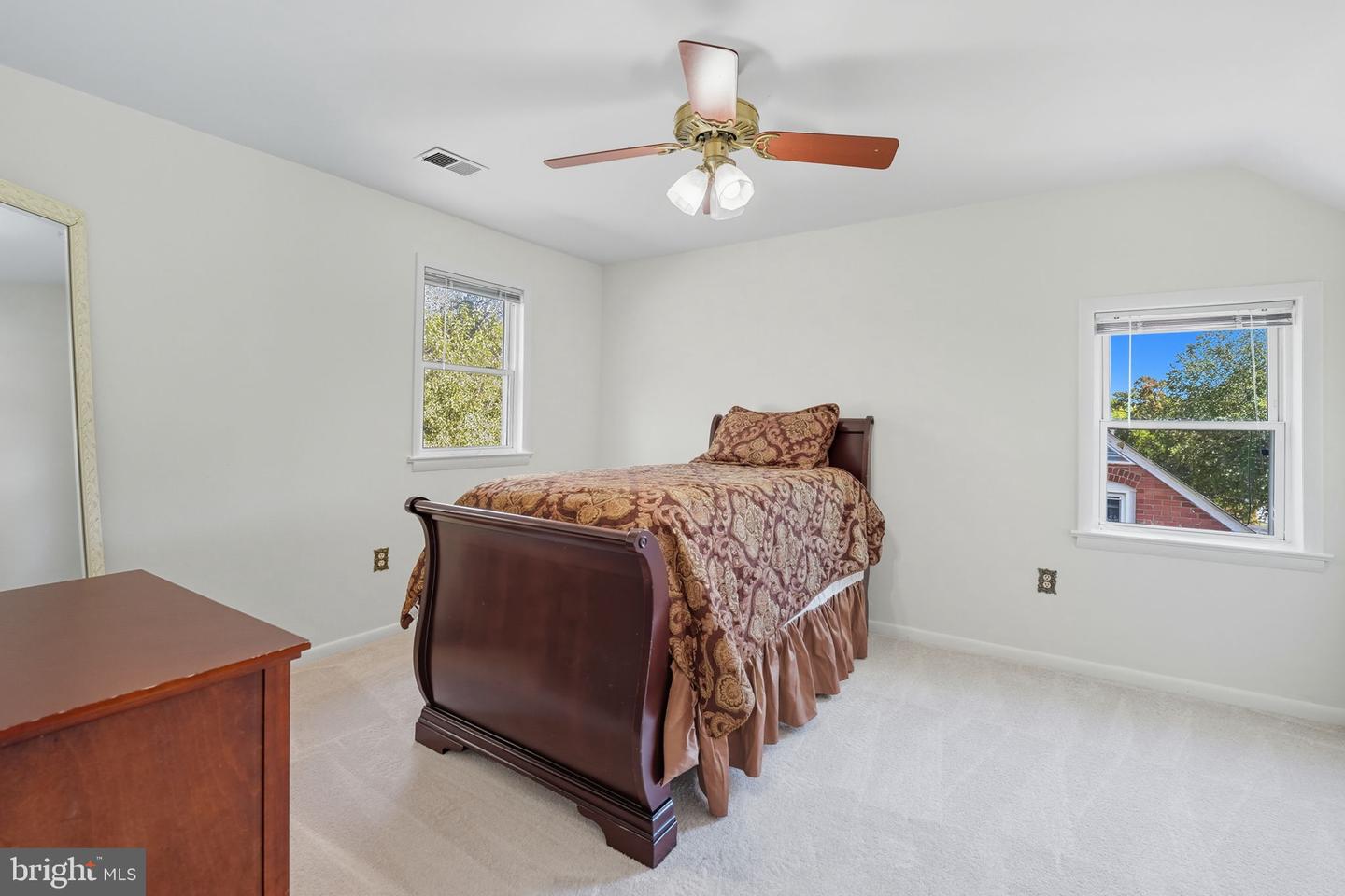 6812 CHESTNUT AVE, FALLS CHURCH, Virginia 22042, 5 Bedrooms Bedrooms, ,3 BathroomsBathrooms,Residential,For sale,6812 CHESTNUT AVE,VAFX2270266 MLS # VAFX2270266