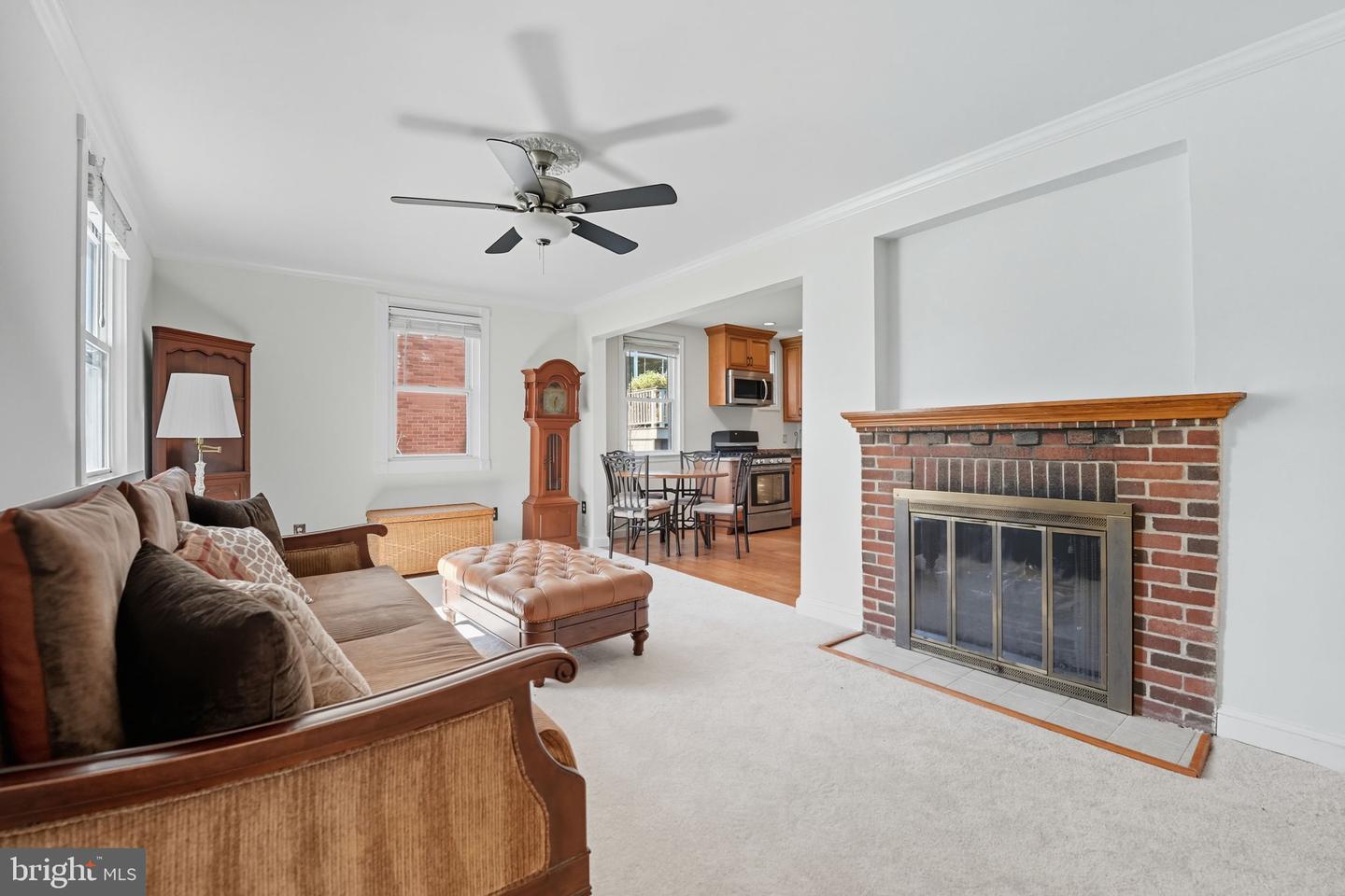 6812 CHESTNUT AVE, FALLS CHURCH, Virginia 22042, 5 Bedrooms Bedrooms, ,3 BathroomsBathrooms,Residential,For sale,6812 CHESTNUT AVE,VAFX2270266 MLS # VAFX2270266