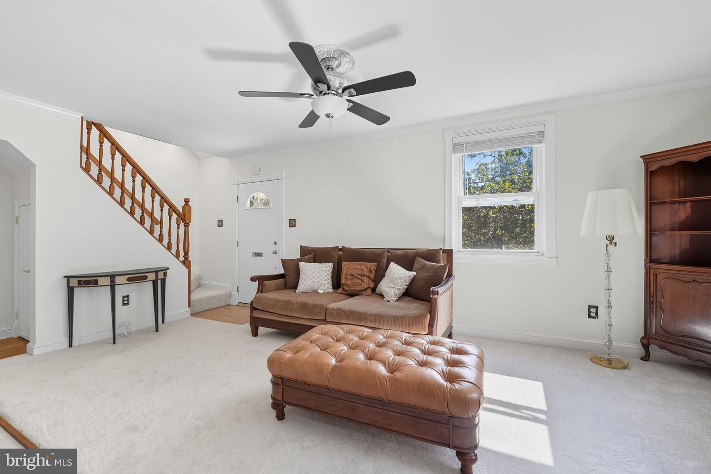 6812 CHESTNUT AVE, FALLS CHURCH, Virginia 22042, 5 Bedrooms Bedrooms, ,3 BathroomsBathrooms,Residential,For sale,6812 CHESTNUT AVE,VAFX2270266 MLS # VAFX2270266