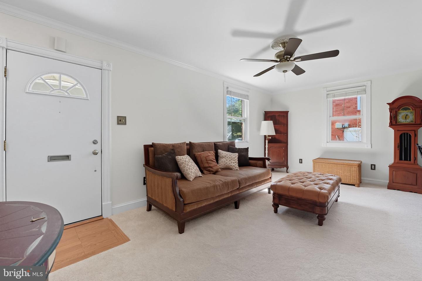 6812 CHESTNUT AVE, FALLS CHURCH, Virginia 22042, 5 Bedrooms Bedrooms, ,3 BathroomsBathrooms,Residential,For sale,6812 CHESTNUT AVE,VAFX2270266 MLS # VAFX2270266