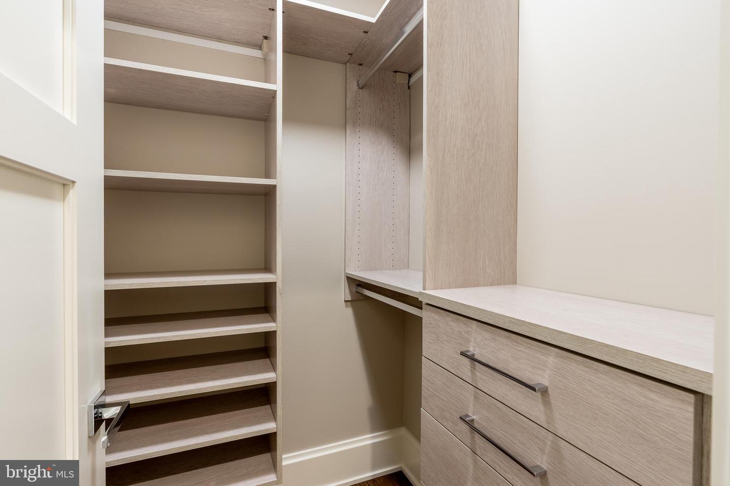 3128 APPLETON ST NW, WASHINGTON, District Of Columbia 20008, 6 Bedrooms Bedrooms, ,6 BathroomsBathrooms,Residential,For sale,3128 APPLETON ST NW,DCDC2225148 MLS # DCDC2225148