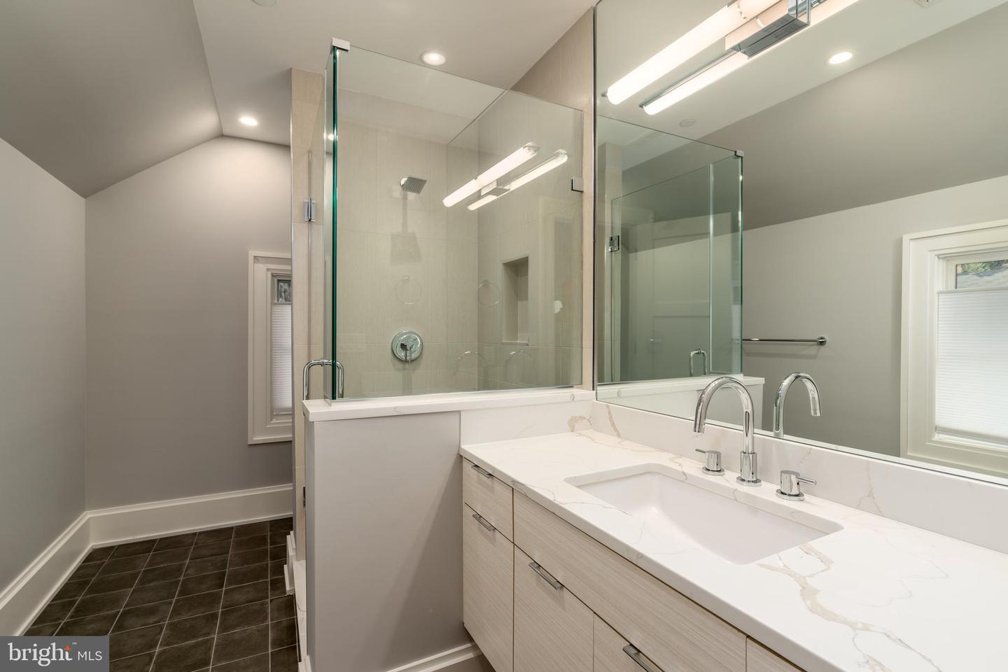 3128 APPLETON ST NW, WASHINGTON, District Of Columbia 20008, 6 Bedrooms Bedrooms, ,6 BathroomsBathrooms,Residential,For sale,3128 APPLETON ST NW,DCDC2225148 MLS # DCDC2225148
