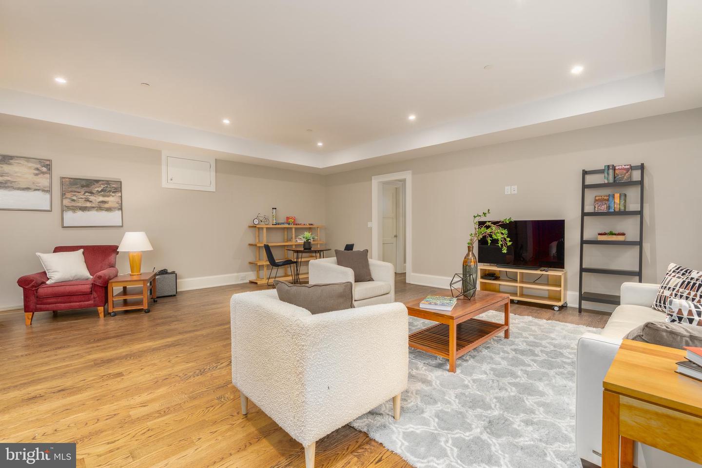 3128 APPLETON ST NW, WASHINGTON, District Of Columbia 20008, 6 Bedrooms Bedrooms, ,6 BathroomsBathrooms,Residential,For sale,3128 APPLETON ST NW,DCDC2225148 MLS # DCDC2225148