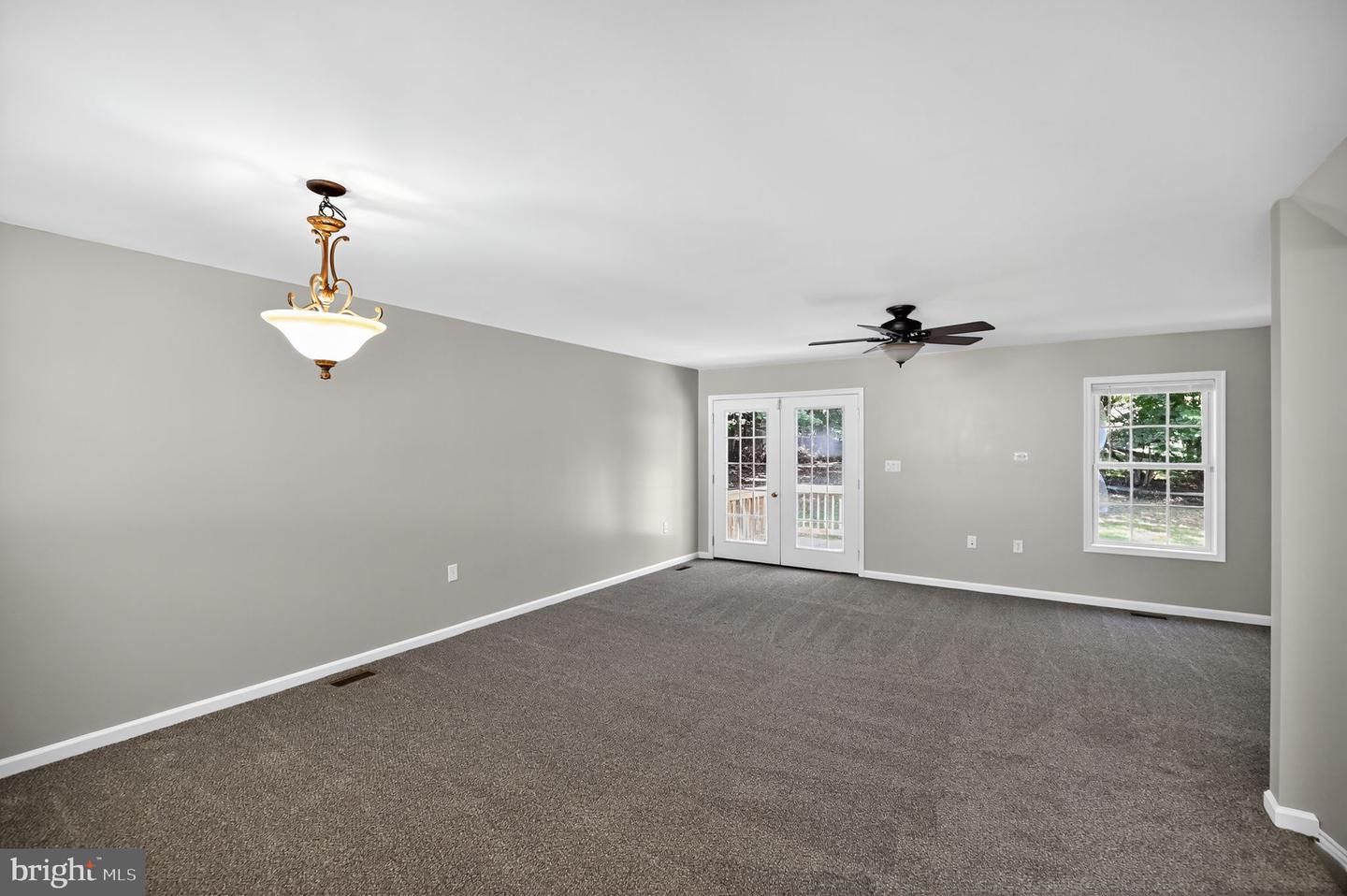 427 HILL ST, FRONT ROYAL, Virginia 22630, 3 Bedrooms Bedrooms, ,3 BathroomsBathrooms,Residential,For sale,427 HILL ST,VAWR2012462 MLS # VAWR2012462
