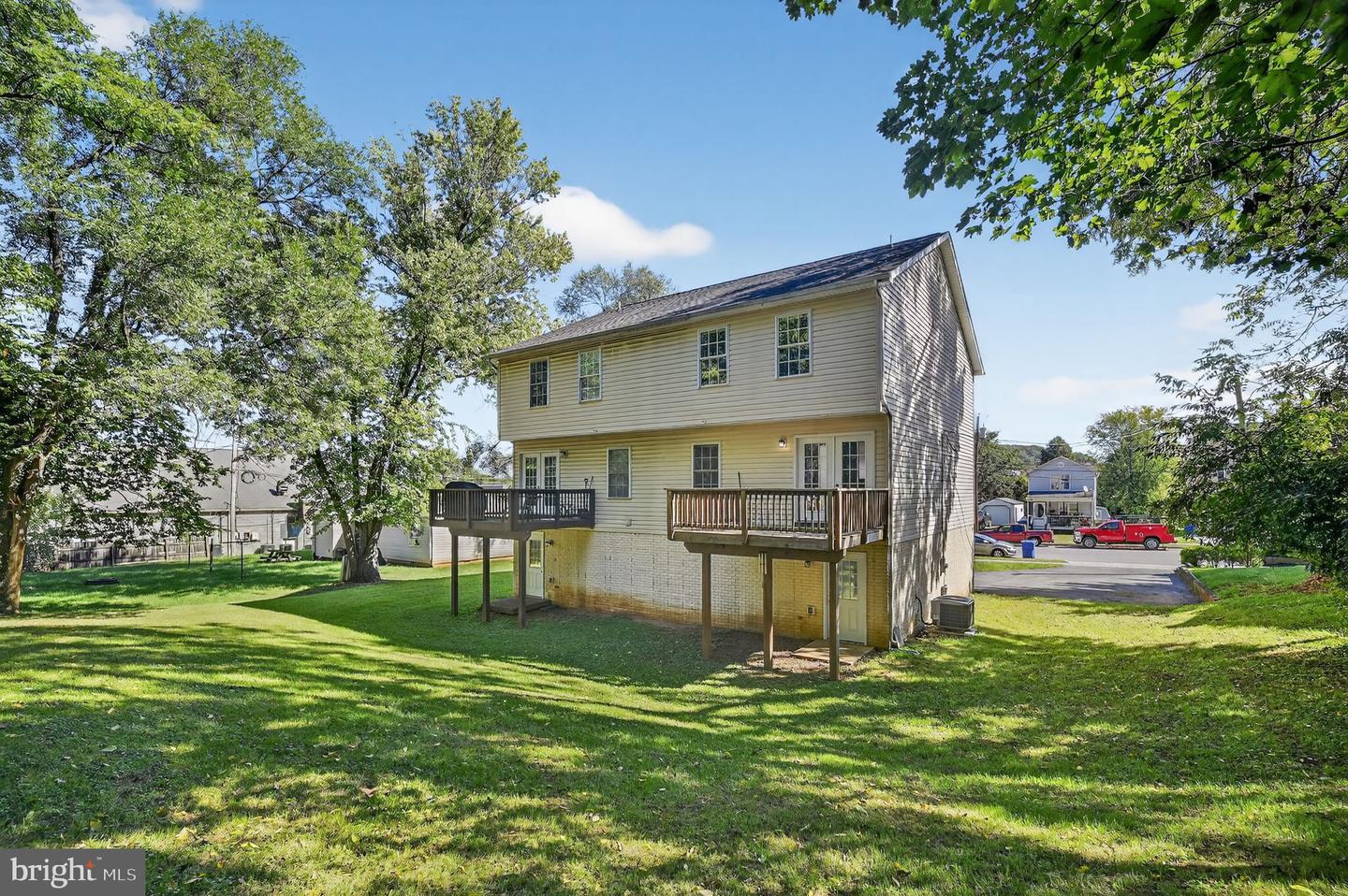 427 HILL ST, FRONT ROYAL, Virginia 22630, 3 Bedrooms Bedrooms, ,3 BathroomsBathrooms,Residential,For sale,427 HILL ST,VAWR2012462 MLS # VAWR2012462