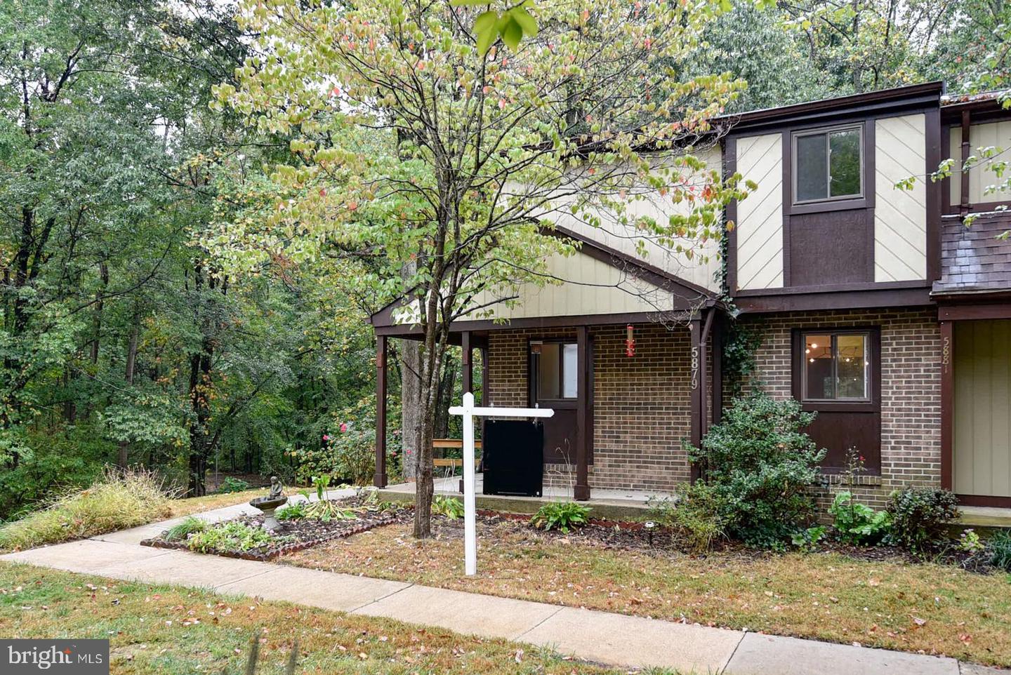 5879 JACKSONS OAK CT, BURKE, Virginia 22015, 3 Bedrooms Bedrooms, ,2 BathroomsBathrooms,Residential,For sale,5879 JACKSONS OAK CT,VAFX2270620 MLS # VAFX2270620
