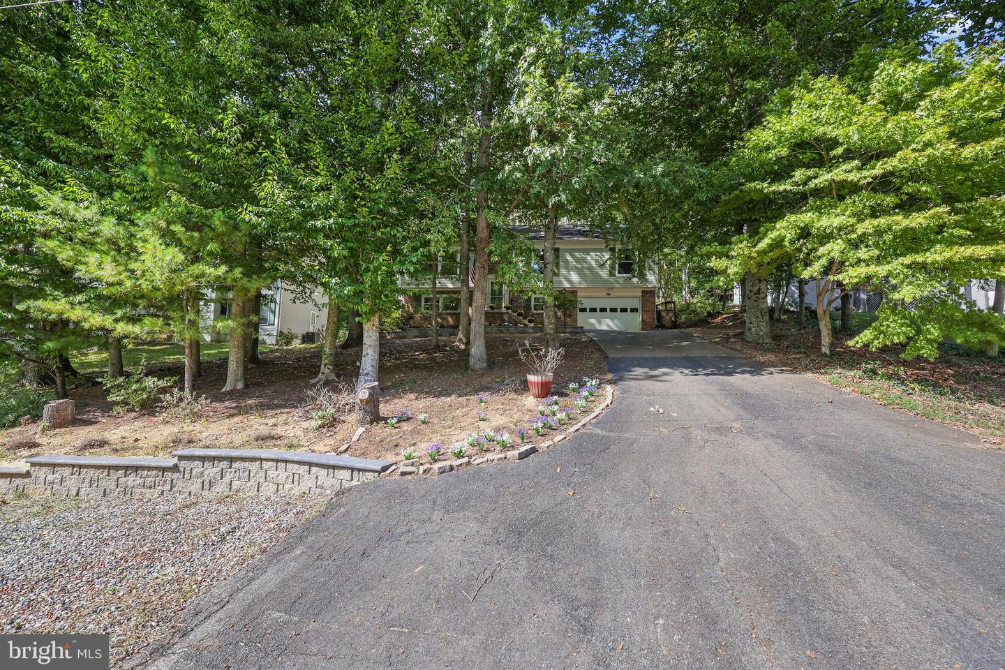 2016 COAST GUARD DR, STAFFORD, Virginia 22554, 4 Bedrooms Bedrooms, 7 Rooms Rooms,3 BathroomsBathrooms,Residential,For sale,2016 COAST GUARD DR,VAST2043210 MLS # VAST2043210 2016 COAST GUARD DR, STAFFORD, Virginia 22554, 4 Bedrooms Bedrooms, 7 Rooms Rooms,3 BathroomsBathrooms,Residential,For sale,2016 COAST GUARD DR,VAST2043210 MLS # VAST2043210