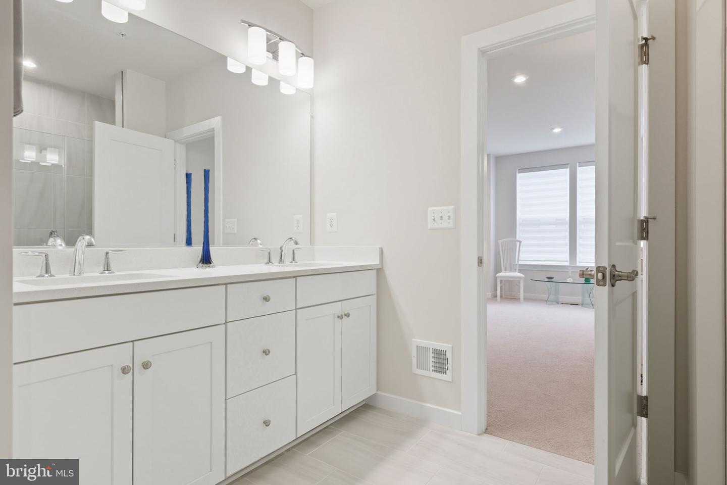 44531 WOLFHOUND SQ, ASHBURN, Virginia 20147, 2 Bedrooms Bedrooms, ,2 BathroomsBathrooms,Residential,For sale,44531 WOLFHOUND SQ,VALO2108078 MLS # VALO2108078