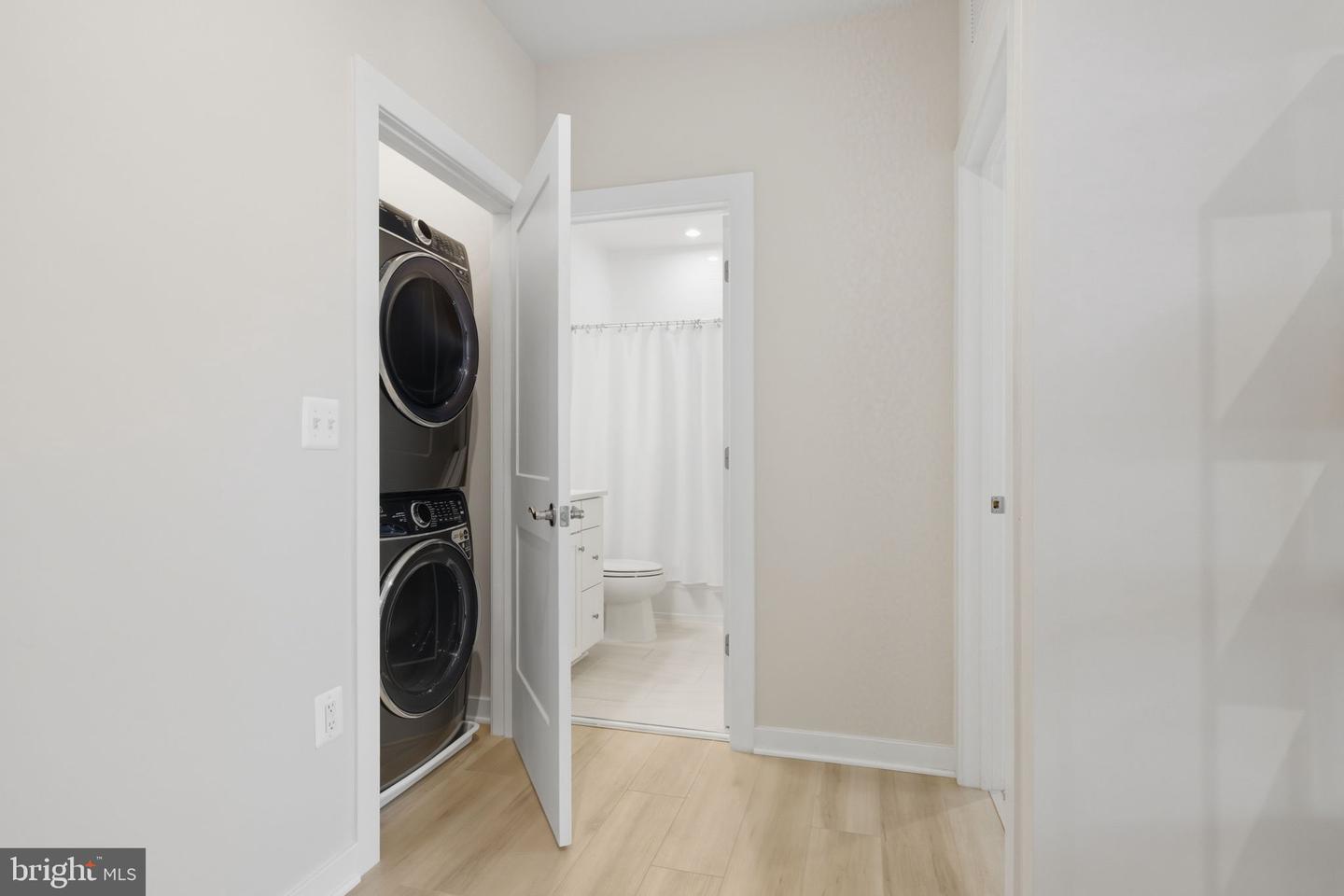44531 WOLFHOUND SQ, ASHBURN, Virginia 20147, 2 Bedrooms Bedrooms, ,2 BathroomsBathrooms,Residential,For sale,44531 WOLFHOUND SQ,VALO2108078 MLS # VALO2108078