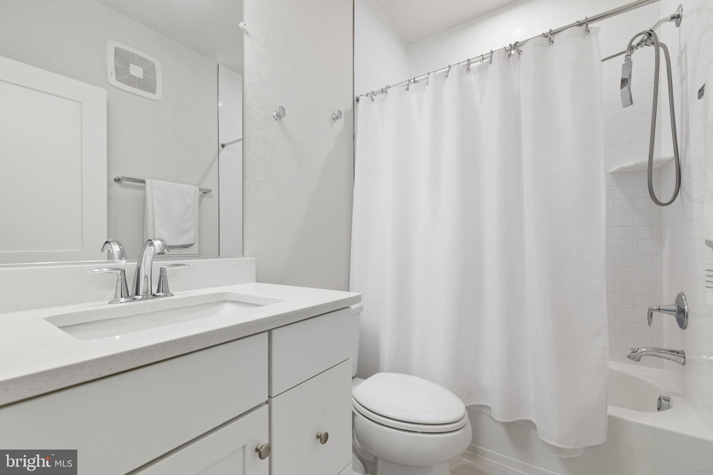 44531 WOLFHOUND SQ, ASHBURN, Virginia 20147, 2 Bedrooms Bedrooms, ,2 BathroomsBathrooms,Residential,For sale,44531 WOLFHOUND SQ,VALO2108078 MLS # VALO2108078