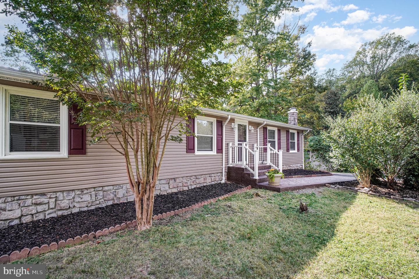2 DAVID CT, STAFFORD, Virginia 22554, 3 Bedrooms Bedrooms, ,2 BathroomsBathrooms,Residential,For sale,2 DAVID CT,VAST2043216 MLS # VAST2043216