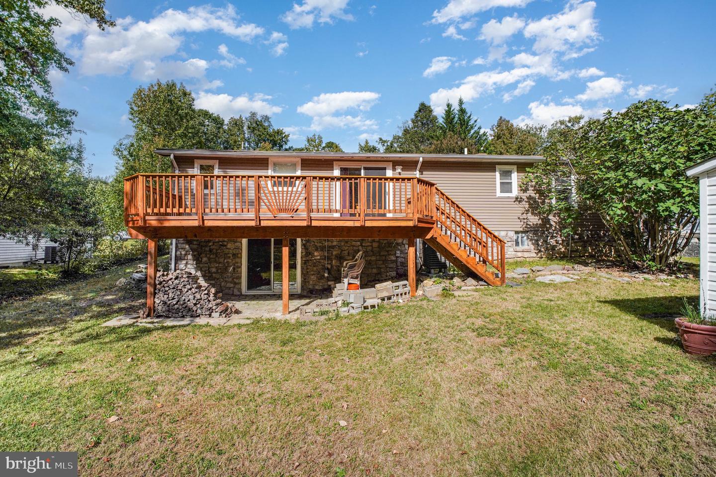 2 DAVID CT, STAFFORD, Virginia 22554, 3 Bedrooms Bedrooms, ,2 BathroomsBathrooms,Residential,For sale,2 DAVID CT,VAST2043216 MLS # VAST2043216