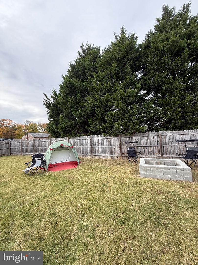 471 TRUSLOW RD, FREDERICKSBURG, Virginia 22405, 4 Bedrooms Bedrooms, 14 Rooms Rooms,2 BathroomsBathrooms,Residential,For sale,471 TRUSLOW RD,VAST2043220 MLS # VAST2043220