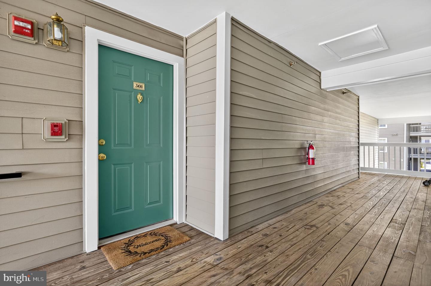 14151 CUDDY LOOP #301, WOODBRIDGE, Virginia 22193, 2 Bedrooms Bedrooms, ,2 BathroomsBathrooms,Residential,For sale,14151 CUDDY LOOP #301,VAPW2105292 MLS # VAPW2105292
