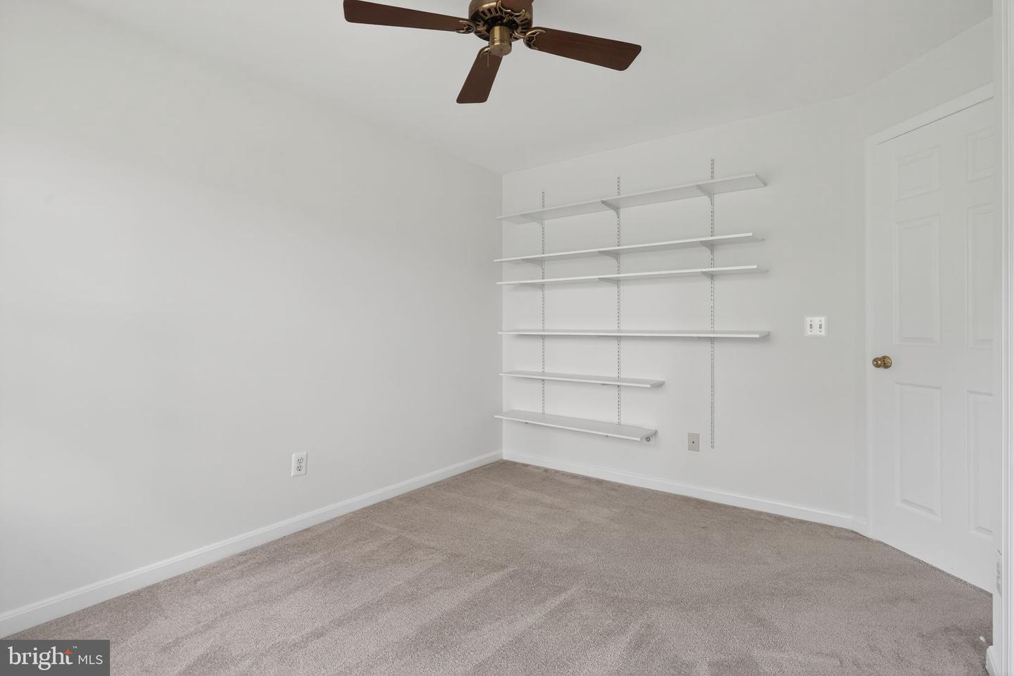 14151 CUDDY LOOP #301, WOODBRIDGE, Virginia 22193, 2 Bedrooms Bedrooms, ,2 BathroomsBathrooms,Residential,For sale,14151 CUDDY LOOP #301,VAPW2105292 MLS # VAPW2105292