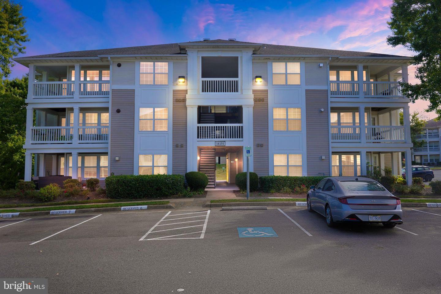 14151 CUDDY LOOP #301, WOODBRIDGE, Virginia 22193, 2 Bedrooms Bedrooms, ,2 BathroomsBathrooms,Residential,For sale,14151 CUDDY LOOP #301,VAPW2105292 MLS # VAPW2105292