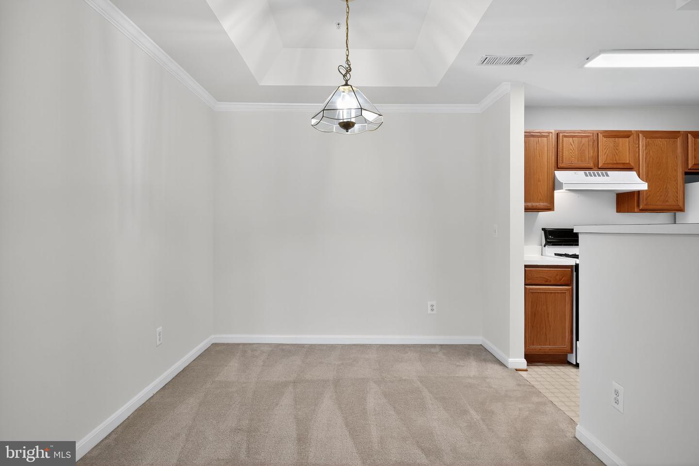 14151 CUDDY LOOP #301, WOODBRIDGE, Virginia 22193, 2 Bedrooms Bedrooms, ,2 BathroomsBathrooms,Residential,For sale,14151 CUDDY LOOP #301,VAPW2105292 MLS # VAPW2105292