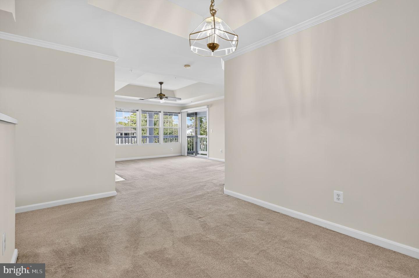 14151 CUDDY LOOP #301, WOODBRIDGE, Virginia 22193, 2 Bedrooms Bedrooms, ,2 BathroomsBathrooms,Residential,For sale,14151 CUDDY LOOP #301,VAPW2105292 MLS # VAPW2105292