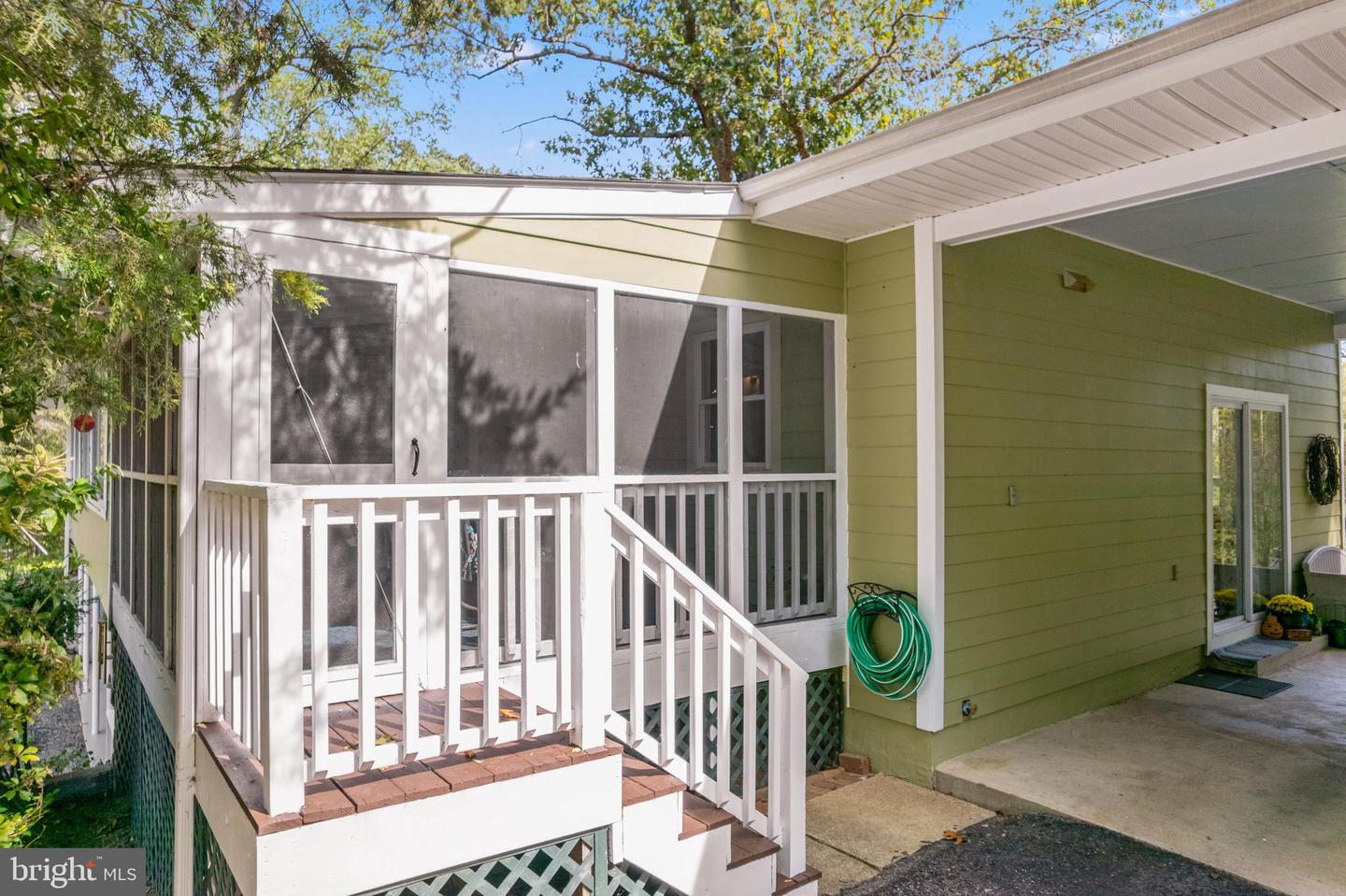 7127 WILSON RD, MARSHALL, Virginia 20115, 3 Bedrooms Bedrooms, ,2 BathroomsBathrooms,Residential,For sale,7127 WILSON RD,VAFQ2018556 MLS # VAFQ2018556