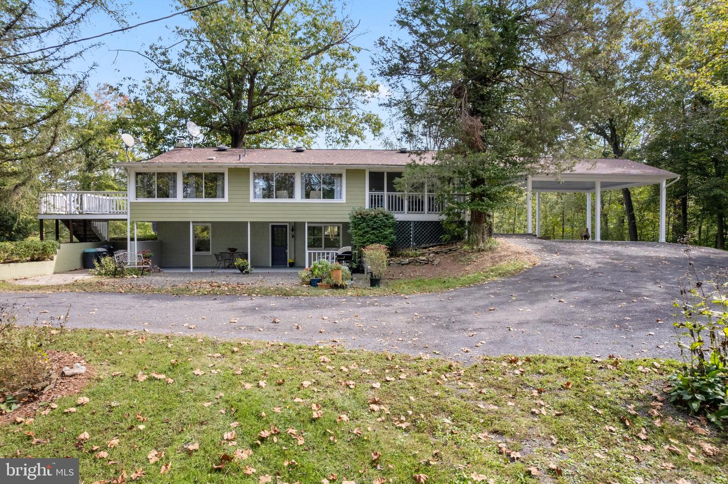 7127 WILSON RD, MARSHALL, Virginia 20115, 3 Bedrooms Bedrooms, ,2 BathroomsBathrooms,Residential,For sale,7127 WILSON RD,VAFQ2018556 MLS # VAFQ2018556