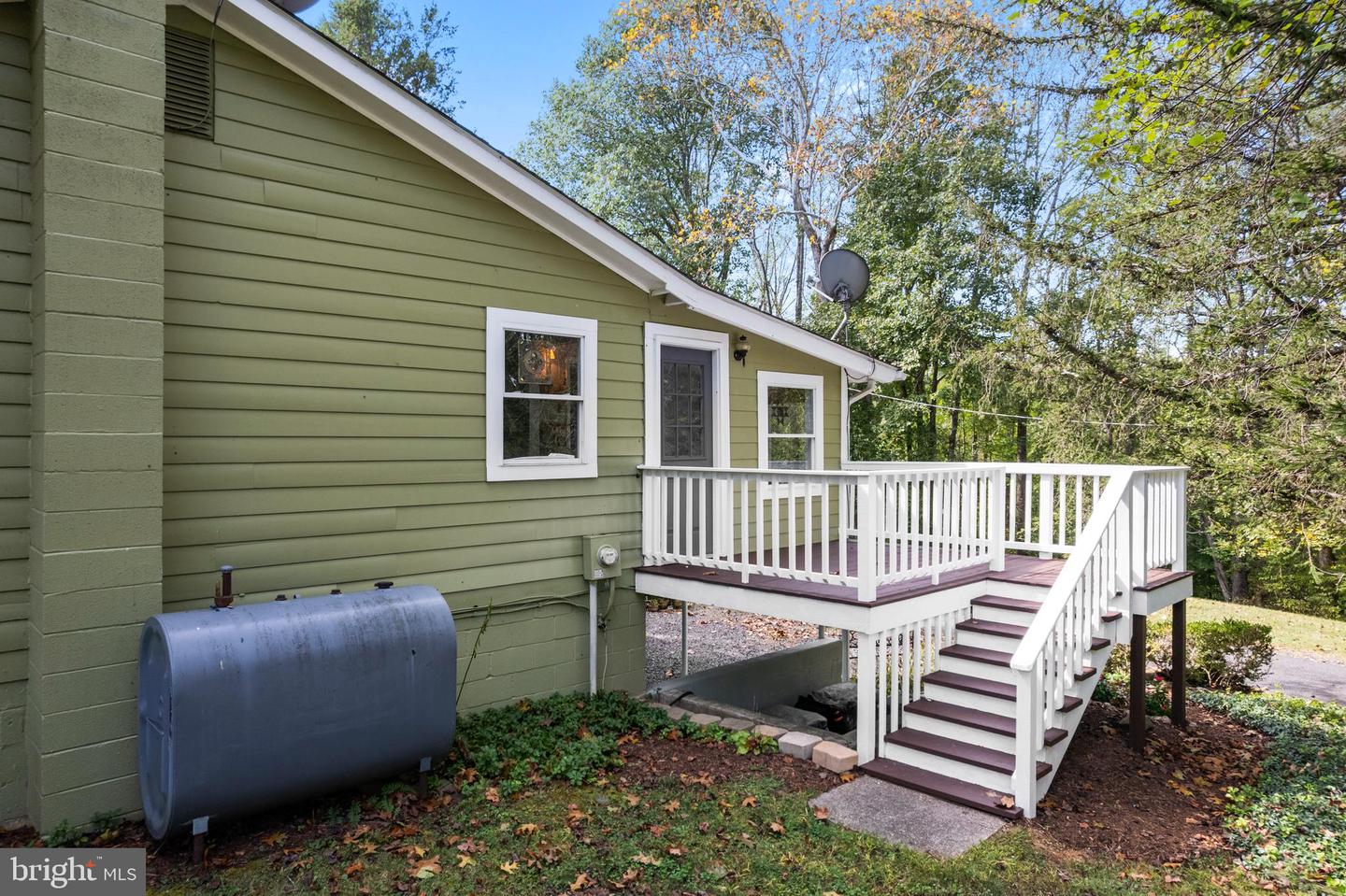 7127 WILSON RD, MARSHALL, Virginia 20115, 3 Bedrooms Bedrooms, ,2 BathroomsBathrooms,Residential,For sale,7127 WILSON RD,VAFQ2018556 MLS # VAFQ2018556