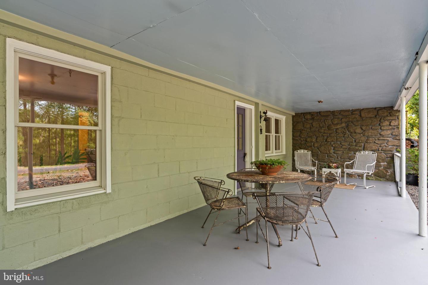 7127 WILSON RD, MARSHALL, Virginia 20115, 3 Bedrooms Bedrooms, ,2 BathroomsBathrooms,Residential,For sale,7127 WILSON RD,VAFQ2018556 MLS # VAFQ2018556