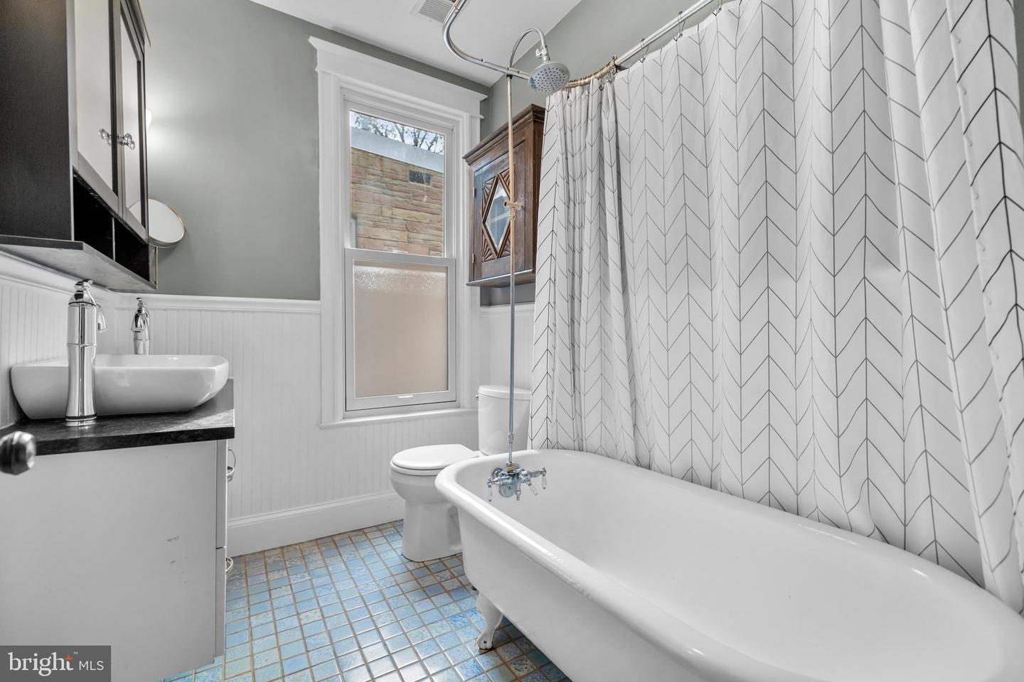 1004 MONROE ST NW, WASHINGTON, District Of Columbia 20010, 3 Bedrooms Bedrooms, ,2 BathroomsBathrooms,Residential,For sale,1004 MONROE ST NW,DCDC2225218 MLS # DCDC2225218