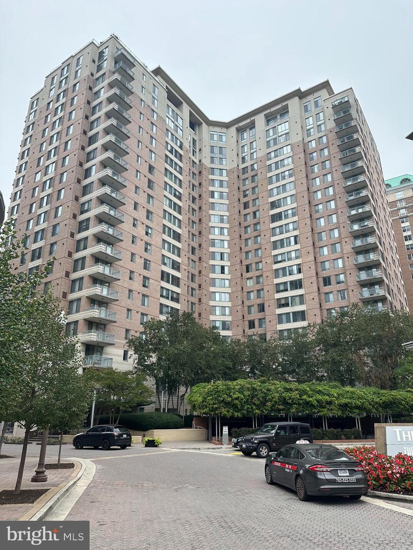 851 N GLEBE RD N #904, ARLINGTON, Virginia 22203, 2 Bedrooms Bedrooms, ,2 BathroomsBathrooms,Residential,For sale,851 N GLEBE RD N #904,VAAR2064502 MLS # VAAR2064502