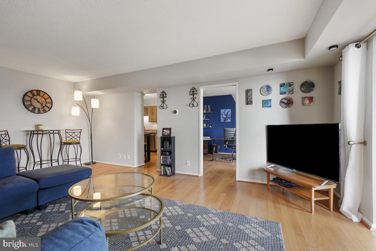 5903 MOUNT EAGLE DR #1612, ALEXANDRIA, Virginia 22303, 2 Bedrooms Bedrooms, 6 Rooms Rooms,1 BathroomBathrooms,Residential,For sale,5903 MOUNT EAGLE DR #1612,VAFX2272742 MLS # VAFX2272742