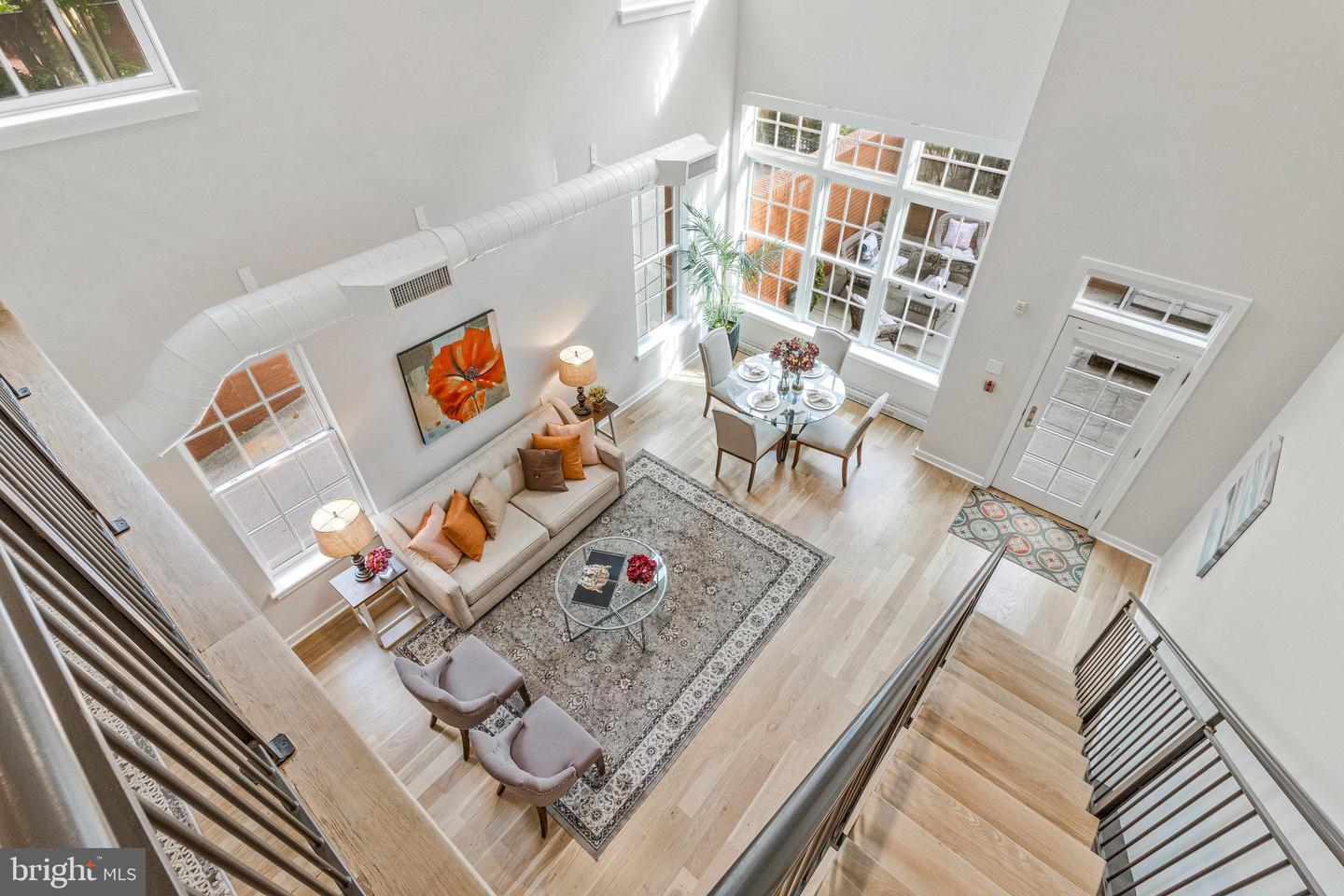 1610 N QUEEN ST #211, ARLINGTON, Virginia 22209, 2 Bedrooms Bedrooms, ,2 BathroomsBathrooms,Residential,For sale,1610 N QUEEN ST #211,VAAR2064562 MLS # VAAR2064562