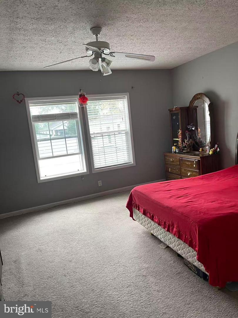 14640 LUFTHANSA CIR, CHANTILLY, Virginia 20151, 2 Bedrooms Bedrooms, 10 Rooms Rooms,2 BathroomsBathrooms,Residential,For sale,14640 LUFTHANSA CIR,VAFX2273116 MLS # VAFX2273116