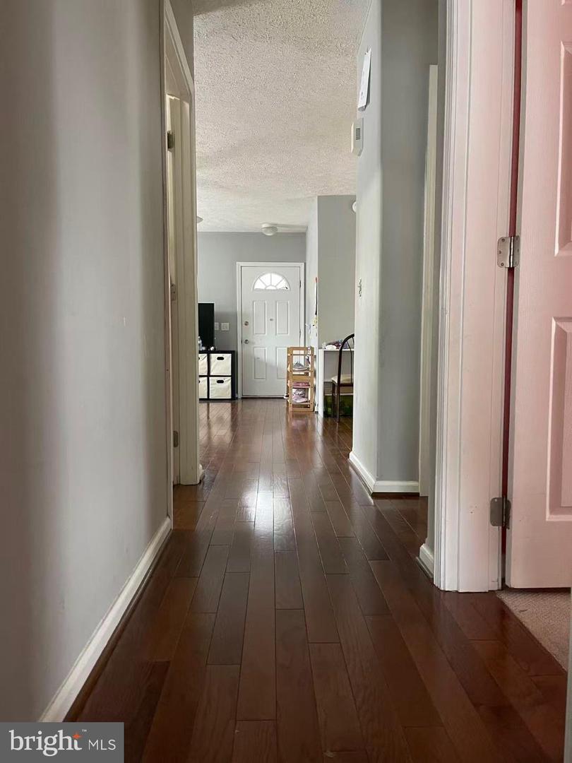 14640 LUFTHANSA CIR, CHANTILLY, Virginia 20151, 2 Bedrooms Bedrooms, 10 Rooms Rooms,2 BathroomsBathrooms,Residential,For sale,14640 LUFTHANSA CIR,VAFX2273116 MLS # VAFX2273116