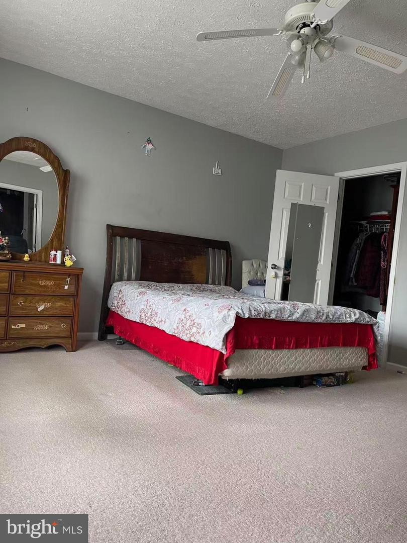 14640 LUFTHANSA CIR, CHANTILLY, Virginia 20151, 2 Bedrooms Bedrooms, 10 Rooms Rooms,2 BathroomsBathrooms,Residential,For sale,14640 LUFTHANSA CIR,VAFX2273116 MLS # VAFX2273116