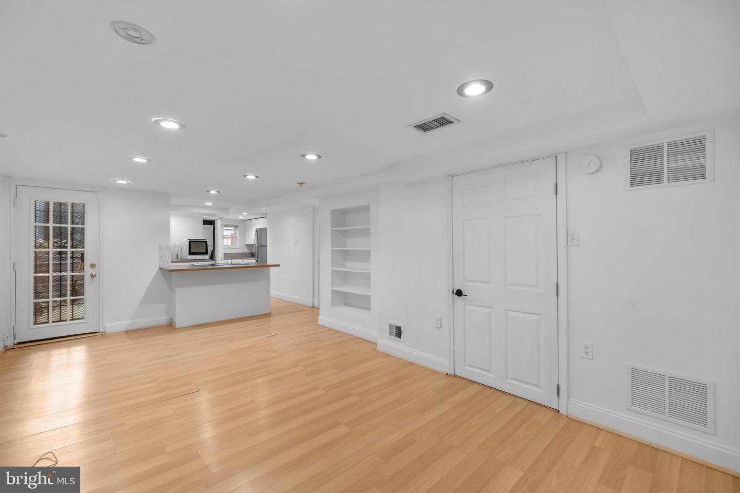 43 T ST NW, WASHINGTON, District Of Columbia 20001, 4 Bedrooms Bedrooms, ,3 BathroomsBathrooms,Residential,For sale,43 T ST NW,DCDC2225986 MLS # DCDC2225986