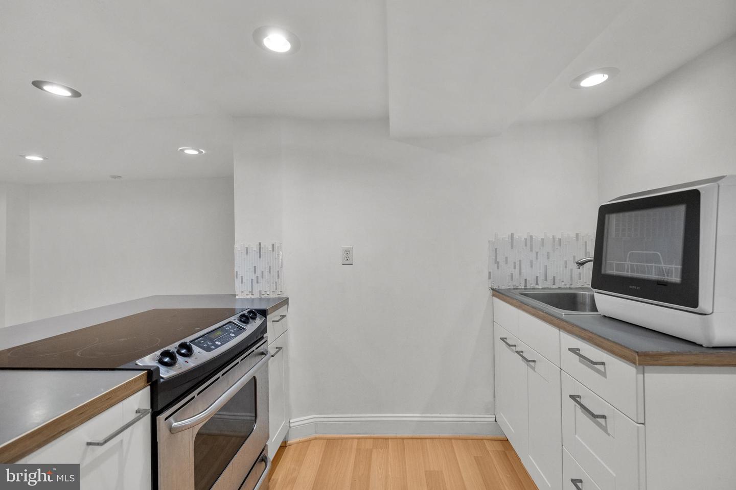 43 T ST NW, WASHINGTON, District Of Columbia 20001, 4 Bedrooms Bedrooms, ,3 BathroomsBathrooms,Residential,For sale,43 T ST NW,DCDC2225986 MLS # DCDC2225986
