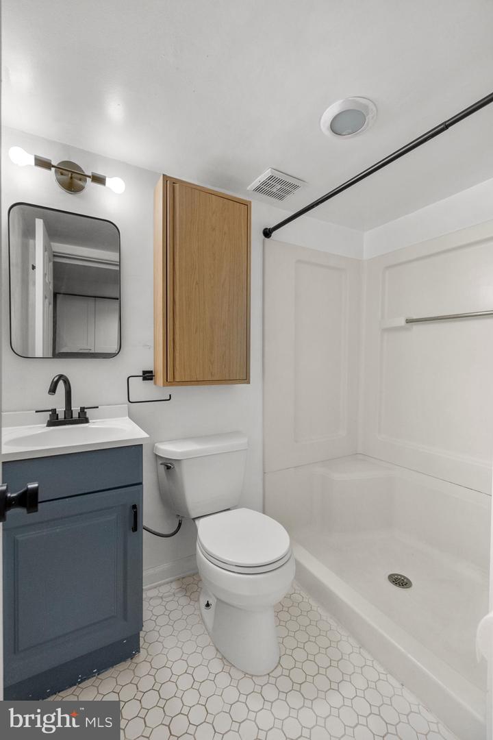 43 T ST NW, WASHINGTON, District Of Columbia 20001, 4 Bedrooms Bedrooms, ,3 BathroomsBathrooms,Residential,For sale,43 T ST NW,DCDC2225986 MLS # DCDC2225986