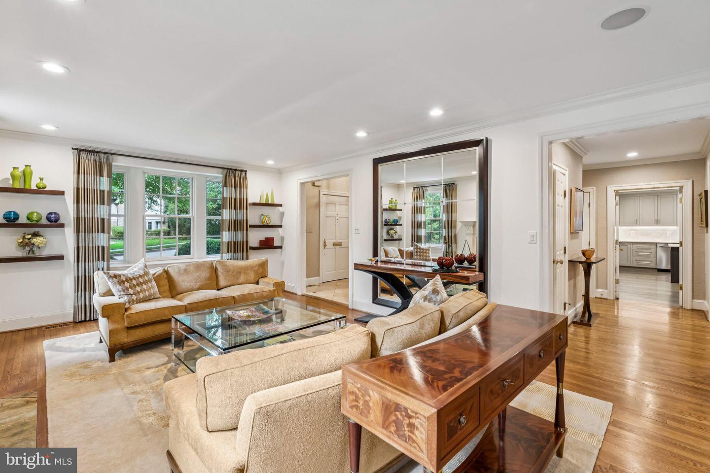 4956 QUEBEC ST NW, WASHINGTON, District Of Columbia 20016, 7 Bedrooms Bedrooms, ,5 BathroomsBathrooms,Residential,For sale,4956 QUEBEC ST NW,DCDC2226226 MLS # DCDC2226226
