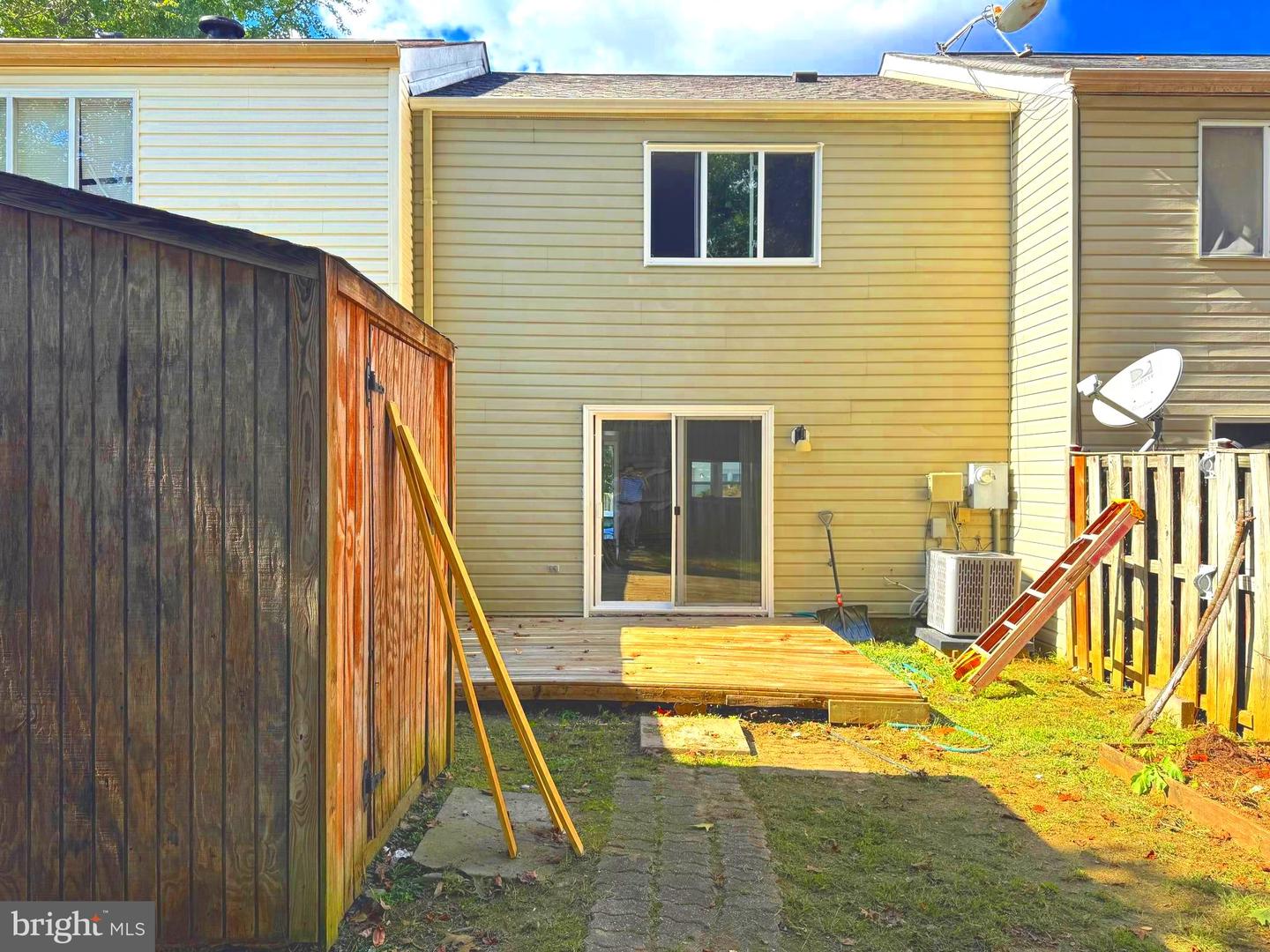 3615 WHARF LN, TRIANGLE, Virginia 22172, 3 Bedrooms Bedrooms, ,2 BathroomsBathrooms,Residential,For sale,3615 WHARF LN,VAPW2105630 MLS # VAPW2105630