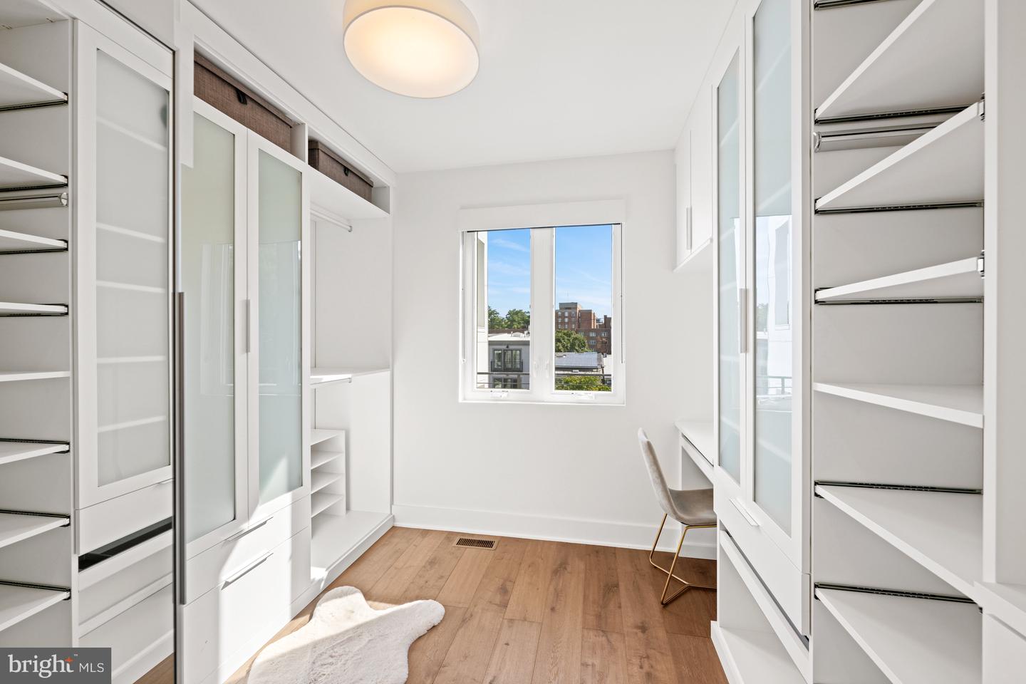 3728 R ST NW, WASHINGTON, District Of Columbia 20007, 4 Bedrooms Bedrooms, ,4 BathroomsBathrooms,Residential,For sale,3728 R ST NW,DCDC2226430 MLS # DCDC2226430