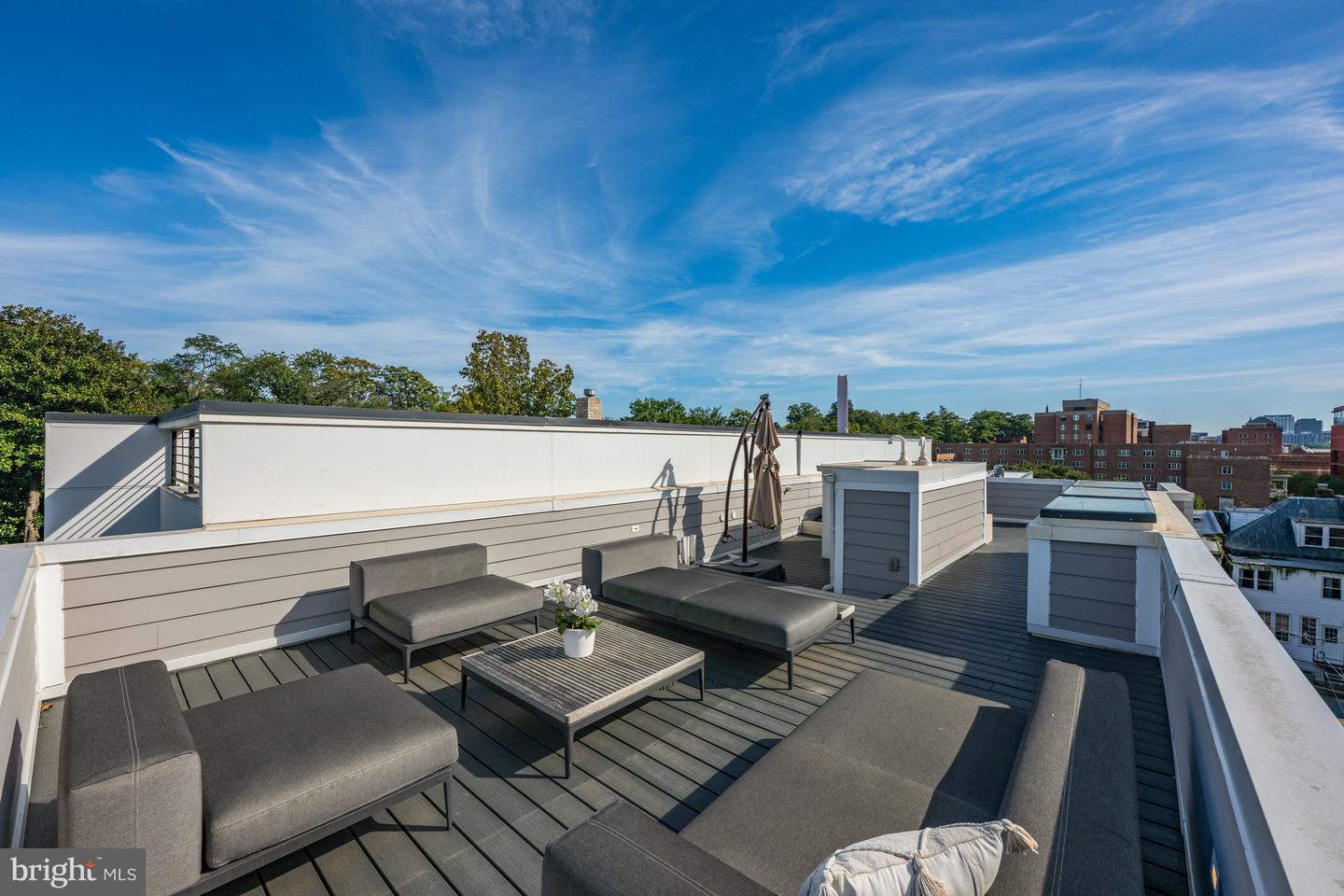3728 R ST NW, WASHINGTON, District Of Columbia 20007, 4 Bedrooms Bedrooms, ,4 BathroomsBathrooms,Residential,For sale,3728 R ST NW,DCDC2226430 MLS # DCDC2226430