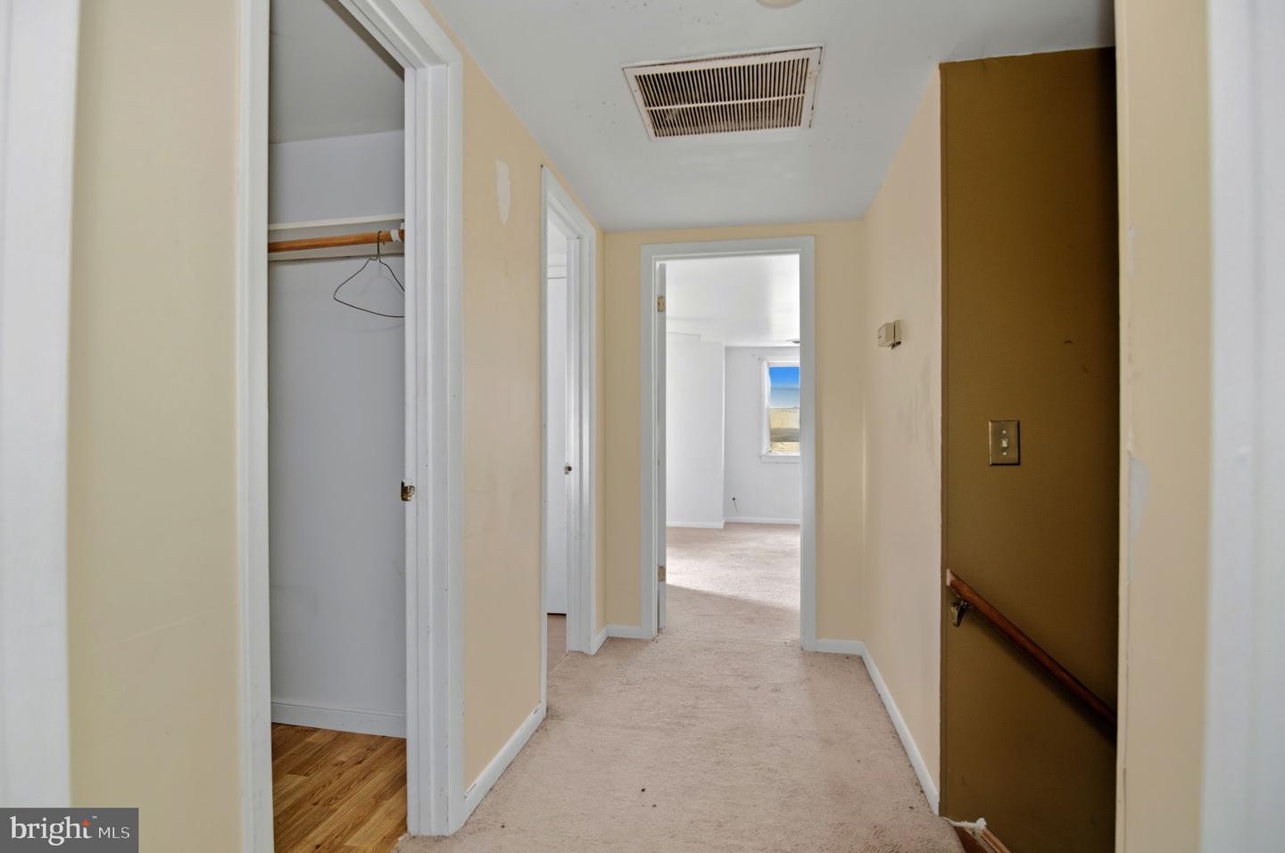 160 ROUZIE DR, TAPPAHANNOCK, Virginia 22560, 3 Bedrooms Bedrooms, 6 Rooms Rooms,2 BathroomsBathrooms,Residential,For sale,160 ROUZIE DR,VAES2002048 MLS # VAES2002048