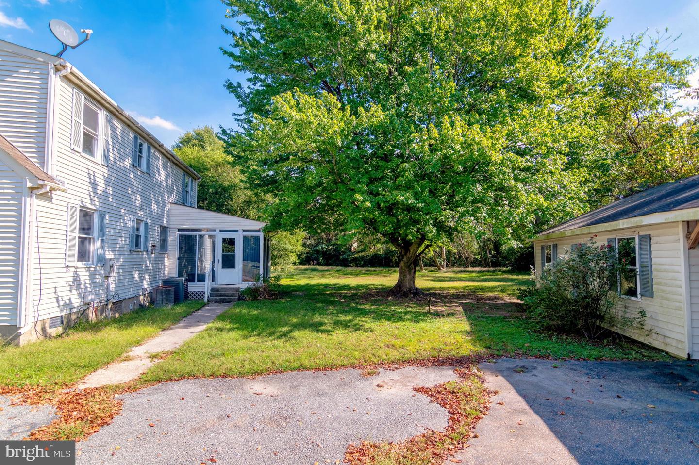 160 ROUZIE DR, TAPPAHANNOCK, Virginia 22560, 3 Bedrooms Bedrooms, 6 Rooms Rooms,2 BathroomsBathrooms,Residential,For sale,160 ROUZIE DR,VAES2002048 MLS # VAES2002048