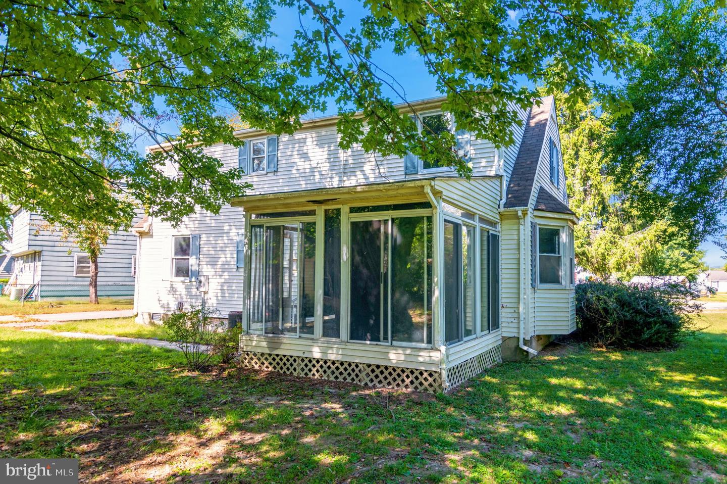 160 ROUZIE DR, TAPPAHANNOCK, Virginia 22560, 3 Bedrooms Bedrooms, 6 Rooms Rooms,2 BathroomsBathrooms,Residential,For sale,160 ROUZIE DR,VAES2002048 MLS # VAES2002048