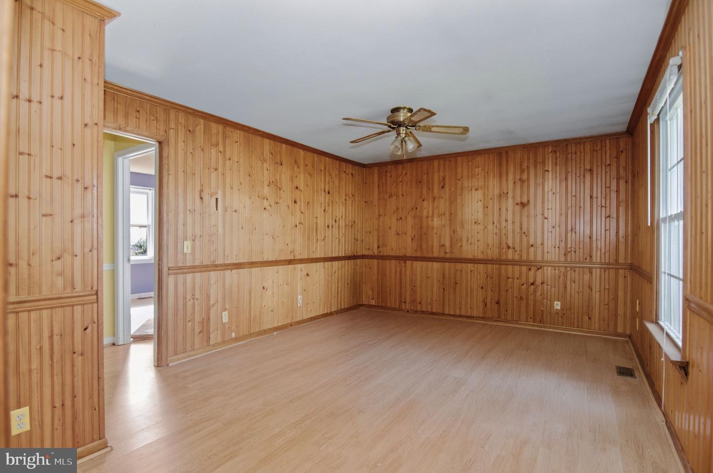 160 ROUZIE DR, TAPPAHANNOCK, Virginia 22560, 3 Bedrooms Bedrooms, 6 Rooms Rooms,2 BathroomsBathrooms,Residential,For sale,160 ROUZIE DR,VAES2002048 MLS # VAES2002048