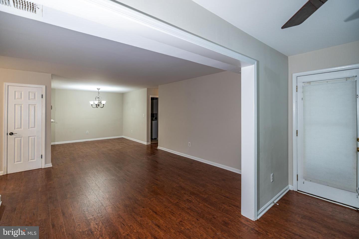 7778 WILLOW POINT DR #7778, FALLS CHURCH, Virginia 22042, 2 Bedrooms Bedrooms, 5 Rooms Rooms,2 BathroomsBathrooms,Residential,For sale,7778 WILLOW POINT DR #7778,VAFX2273780 MLS # VAFX2273780