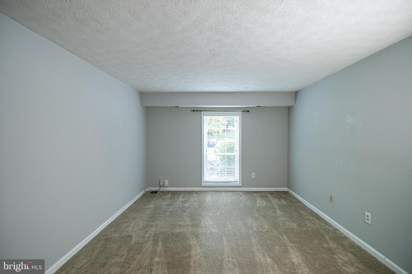 7778 WILLOW POINT DR #7778, FALLS CHURCH, Virginia 22042, 2 Bedrooms Bedrooms, 5 Rooms Rooms,2 BathroomsBathrooms,Residential,For sale,7778 WILLOW POINT DR #7778,VAFX2273780 MLS # VAFX2273780