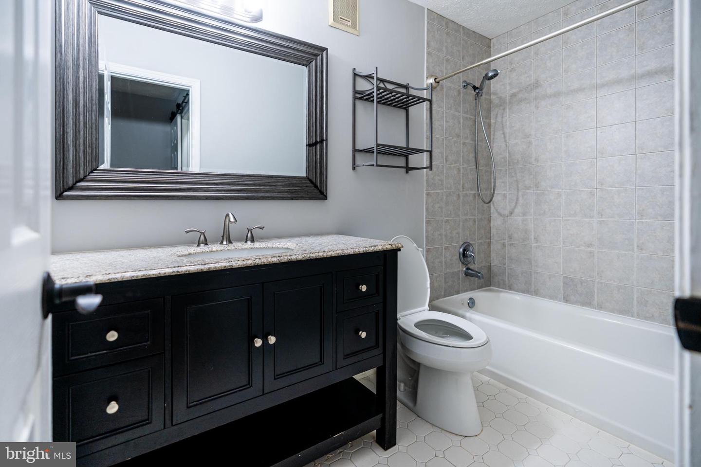 7778 WILLOW POINT DR #7778, FALLS CHURCH, Virginia 22042, 2 Bedrooms Bedrooms, 5 Rooms Rooms,2 BathroomsBathrooms,Residential,For sale,7778 WILLOW POINT DR #7778,VAFX2273780 MLS # VAFX2273780