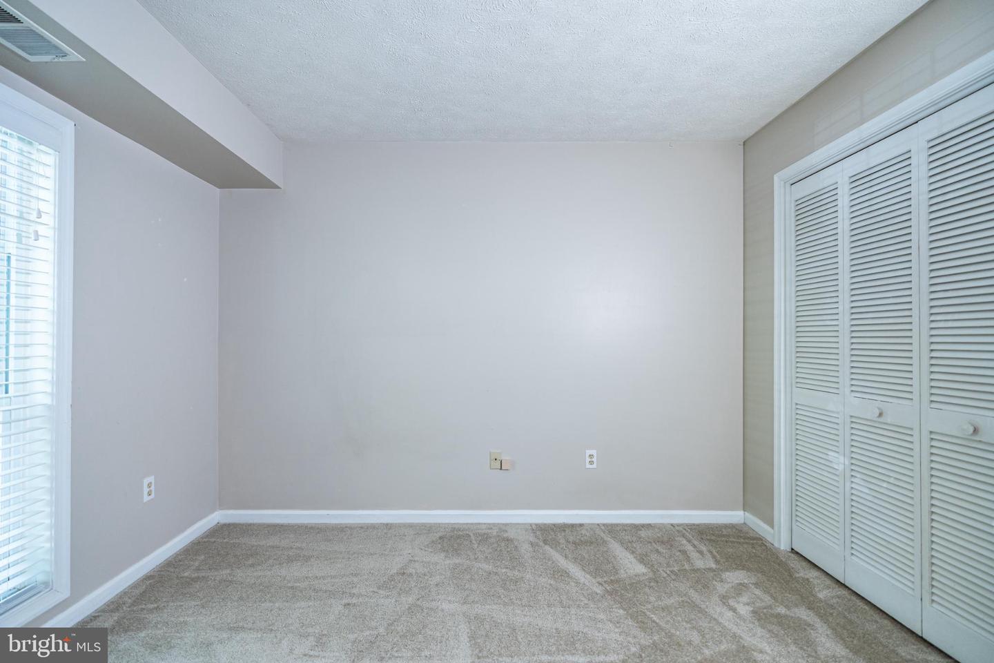 7778 WILLOW POINT DR #7778, FALLS CHURCH, Virginia 22042, 2 Bedrooms Bedrooms, 5 Rooms Rooms,2 BathroomsBathrooms,Residential,For sale,7778 WILLOW POINT DR #7778,VAFX2273780 MLS # VAFX2273780