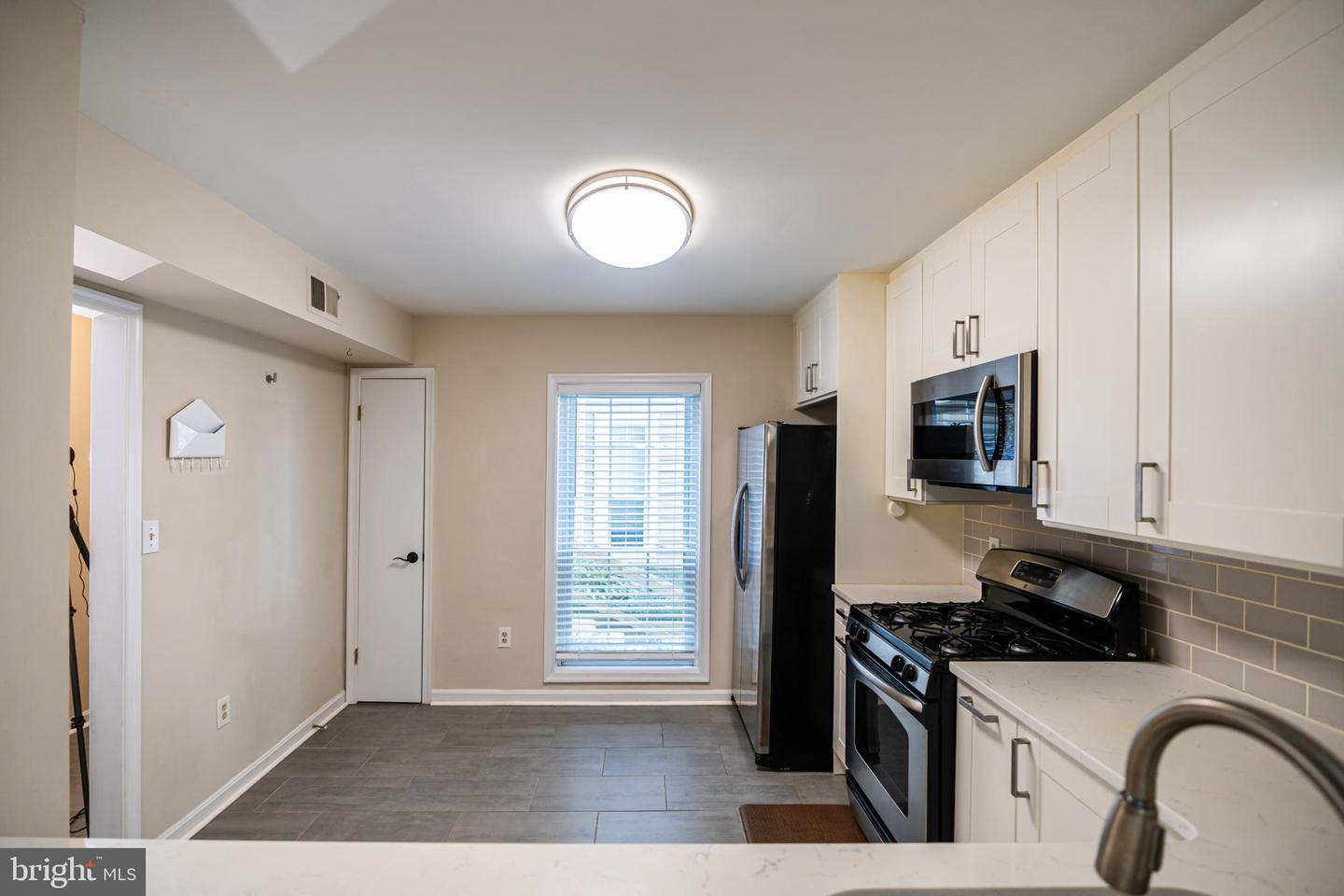 7778 WILLOW POINT DR #7778, FALLS CHURCH, Virginia 22042, 2 Bedrooms Bedrooms, 5 Rooms Rooms,2 BathroomsBathrooms,Residential,For sale,7778 WILLOW POINT DR #7778,VAFX2273780 MLS # VAFX2273780